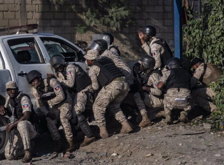 tmp_haitianos-continuan-huyendo-de-puerto-principe-a-causa-de-la-violencia-de-las-pandillas.jpeg